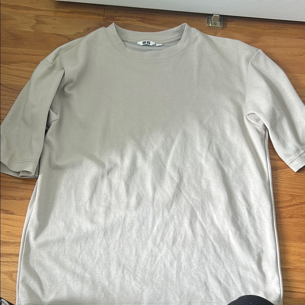 UNIQLO men’s airism tee